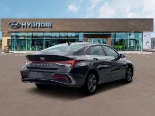 Hyundai ELANTRA 2026 SEL Sport Premium 4 puertas Sedan