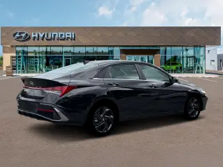 Hyundai ELANTRA 2026 SEL Sport Premium 4 puertas Sedan