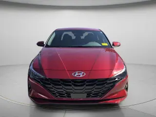 Hyundai ELANTRA 2023 SEL 4 puertas Sedan