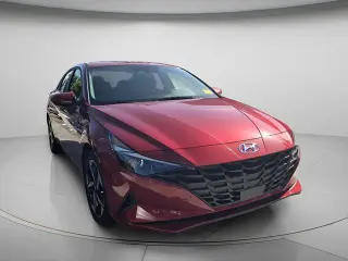 Hyundai ELANTRA 2023 SEL 4 puertas Sedan