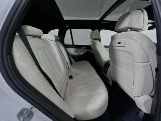 Vehículo de Actividad Deportiva BMW X5 2021 AWD xDrive40i 4 puertas