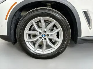 Vehículo de Actividad Deportiva BMW X5 2021 AWD xDrive40i 4 puertas