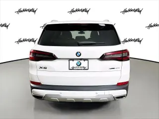 Vehículo de Actividad Deportiva BMW X5 2021 AWD xDrive40i 4 puertas