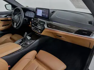 Serie 5 BMW 2023 AWD 530i xDrive 4 puertas Sedan