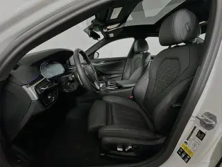 Serie 5 BMW 2023 AWD 530i xDrive 4 puertas Sedan