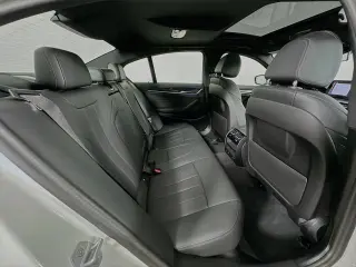 Serie 5 BMW 2023 AWD 530i xDrive 4 puertas Sedan