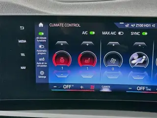 BMW X1 2023 AWD xDrive28i Vehículo Deportivo de Actividad 4 puertas
