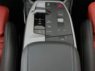 BMW X1 2025 AWD xDrive28i Vehículo Deportivo de Actividad 4 puertas