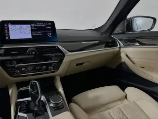 Serie 5 BMW 2023 AWD 530i xDrive 4 puertas Sedan