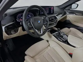 Serie 5 BMW 2023 AWD 530i xDrive 4 puertas Sedan