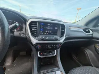 GMC Acadia 2023 4x4 SLE 4 puertas SUV