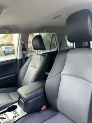 TOYOTA 4RUNNER SR5
