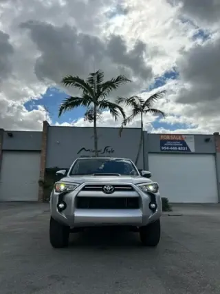 TOYOTA 4RUNNER SR5