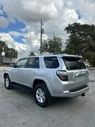TOYOTA 4RUNNER SR5