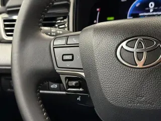 Toyota Camry 2025 SE 4dr Sedan