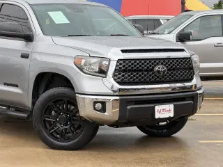 Toyota Tundra 2020 4x4 SR5 4 puertas Cabina Doble Pickup SB