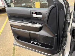 Toyota Tundra 2020 4x4 SR5 4 puertas Cabina Doble Pickup SB