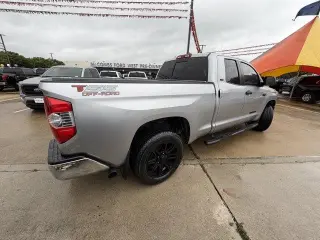 Toyota Tundra 2020 4x4 SR5 4 puertas Cabina Doble Pickup SB