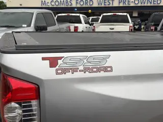 Toyota Tundra 2020 4x4 SR5 4 puertas Cabina Doble Pickup SB