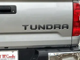 Toyota Tundra 2020 4x4 SR5 4 puertas Cabina Doble Pickup SB