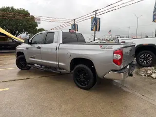 Toyota Tundra 2020 4x4 SR5 4 puertas Cabina Doble Pickup SB