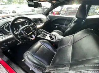 Dodge Challenger SXT