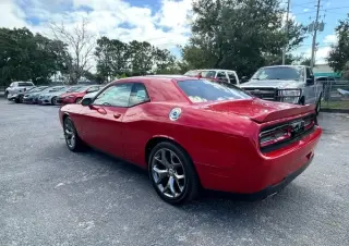 Dodge Challenger SXT