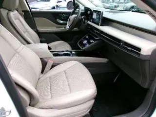 Lincoln Corsair 2022 AWD Estándar 4 puertas SUV