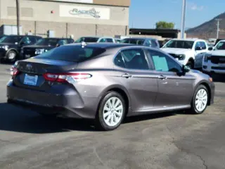 Toyota Camry 2019 LE 4 puertas Sedan