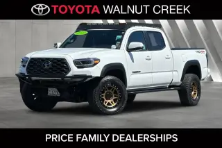 Toyota Tacoma 2023 4x4 TRD Off-Road 4 puertas Doble Cabina 6.1 ft LB
