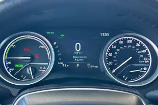 Toyota Camry Híbrido 2023 XLE 4 puertas Sedan