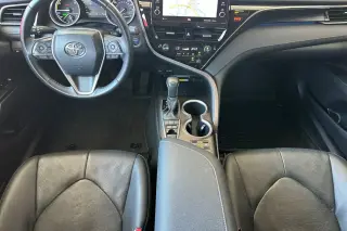 Toyota Camry Híbrido 2023 XLE 4 puertas Sedan