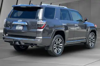 Toyota 4Runner 2018 AWD Limited 4 puertas SUV