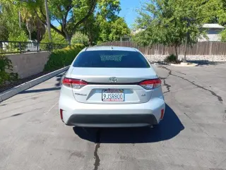 Toyota Corolla 2022 LE 4 puertas Sedan