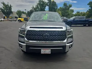 Toyota Tundra 2021 4x2 SR5 4 puertas CrewMax Cab Pickup SB