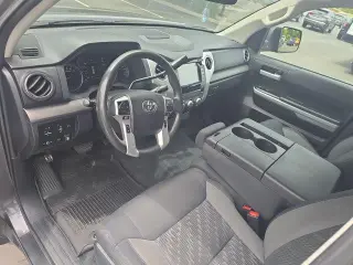 Toyota Tundra 2021 4x2 SR5 4 puertas CrewMax Cab Pickup SB