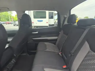 Toyota Tundra 2021 4x2 SR5 4 puertas CrewMax Cab Pickup SB