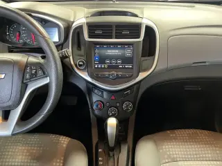 Chevrolet Sonic 2020 LT 4 puertas Hatchback con 1FL