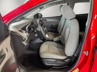 Chevrolet Sonic 2020 LT 4 puertas Hatchback con 1FL