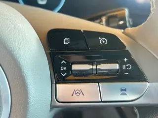 Hyundai ELANTRA 2023 SEL 4 puertas Sedan