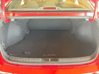 Hyundai ELANTRA 2023 SEL 4 puertas Sedan