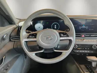Hyundai ELANTRA 2023 SEL 4 puertas Sedan