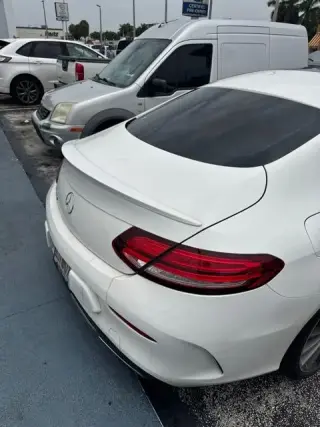 Mercedes-Benz Clase C 2019 C 300 2 puertas Cupé
