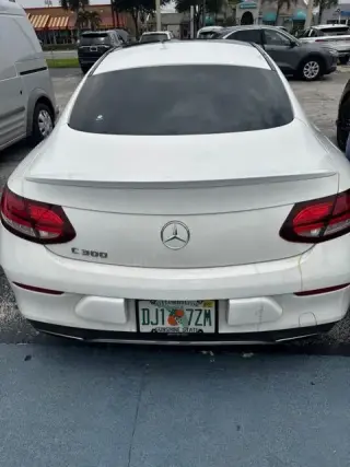 Mercedes-Benz Clase C 2019 C 300 2 puertas Cupé