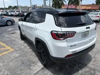 Jeep Compass 2023 4x4 Latitude 4 puertas SUV