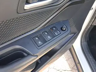 Toyota C-HR 2019 LE 4 puertas Crossover
