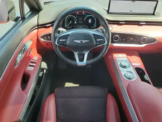 Genesis GV70 2024 AWD 2.5T Estándar 4 puertas SUV