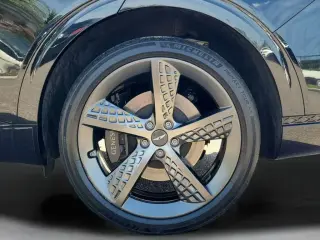 Genesis GV70 2024 AWD 2.5T Estándar 4 puertas SUV