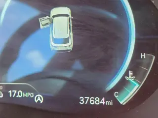 Genesis GV70 2024 AWD 2.5T Estándar 4 puertas SUV