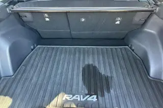 Toyota RAV4 Híbrido 2021 AWD XLE 4 puertas SUV